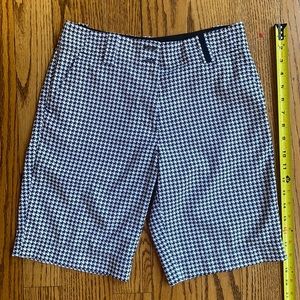 Nike Women’s chevron golf shorts